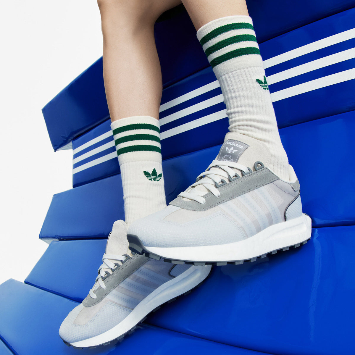 Adidas Retropy E5 BOOST Sneakers - Light Grey / Dark Grey - view 1