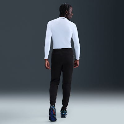 Nike Tech