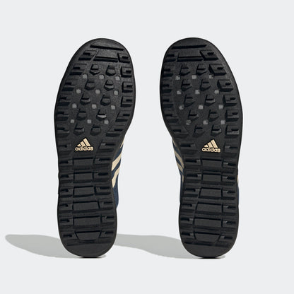 Adidas Terrex Daroga TWO 13 H.rdy Sneakers - Black / White - view 3