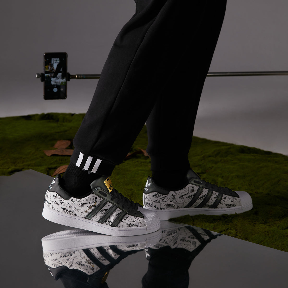 Adidas Superstar Sneakers - Black / White / Gold Metallic - view 4