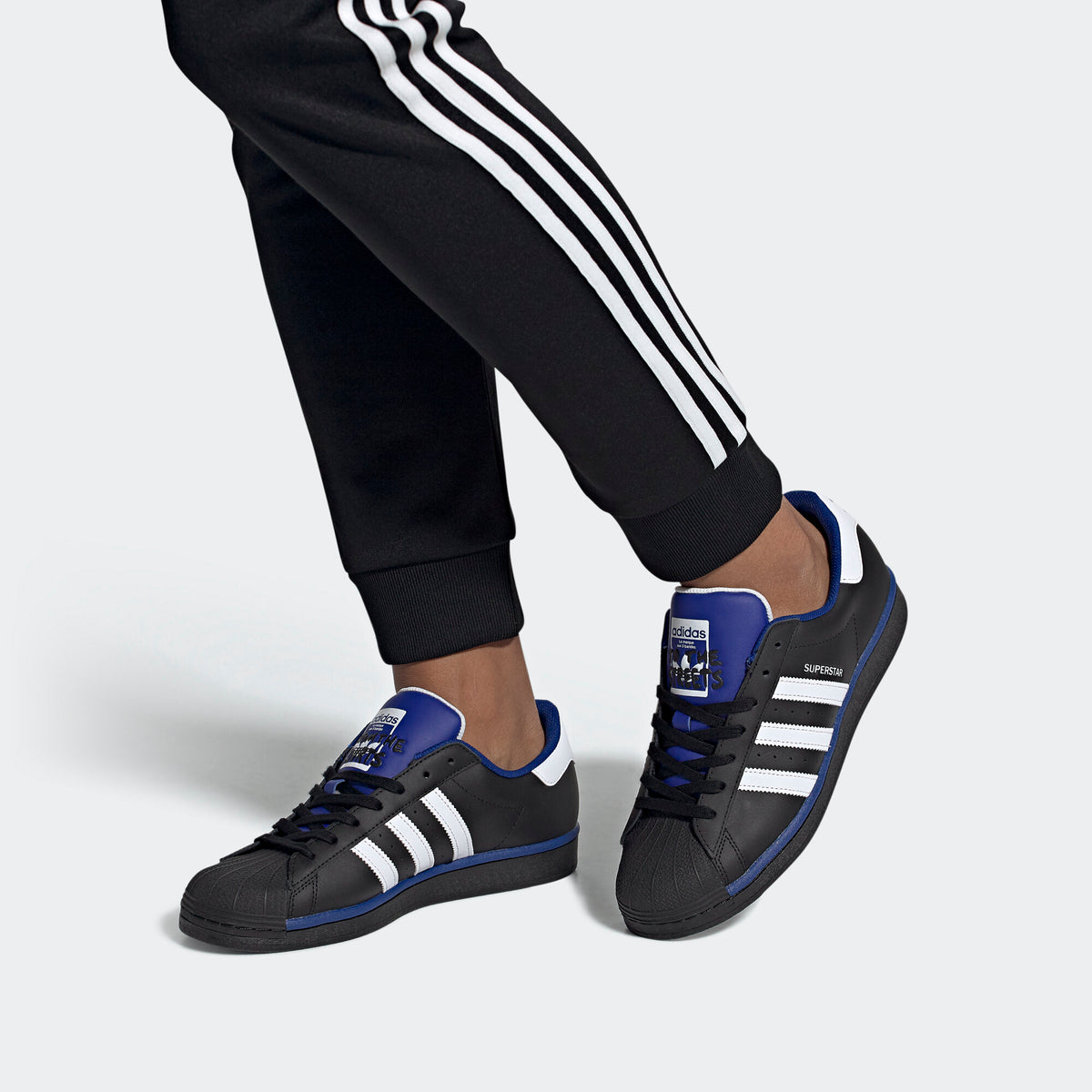 Adidas Superstar Sneakers - Core Black - view 2
