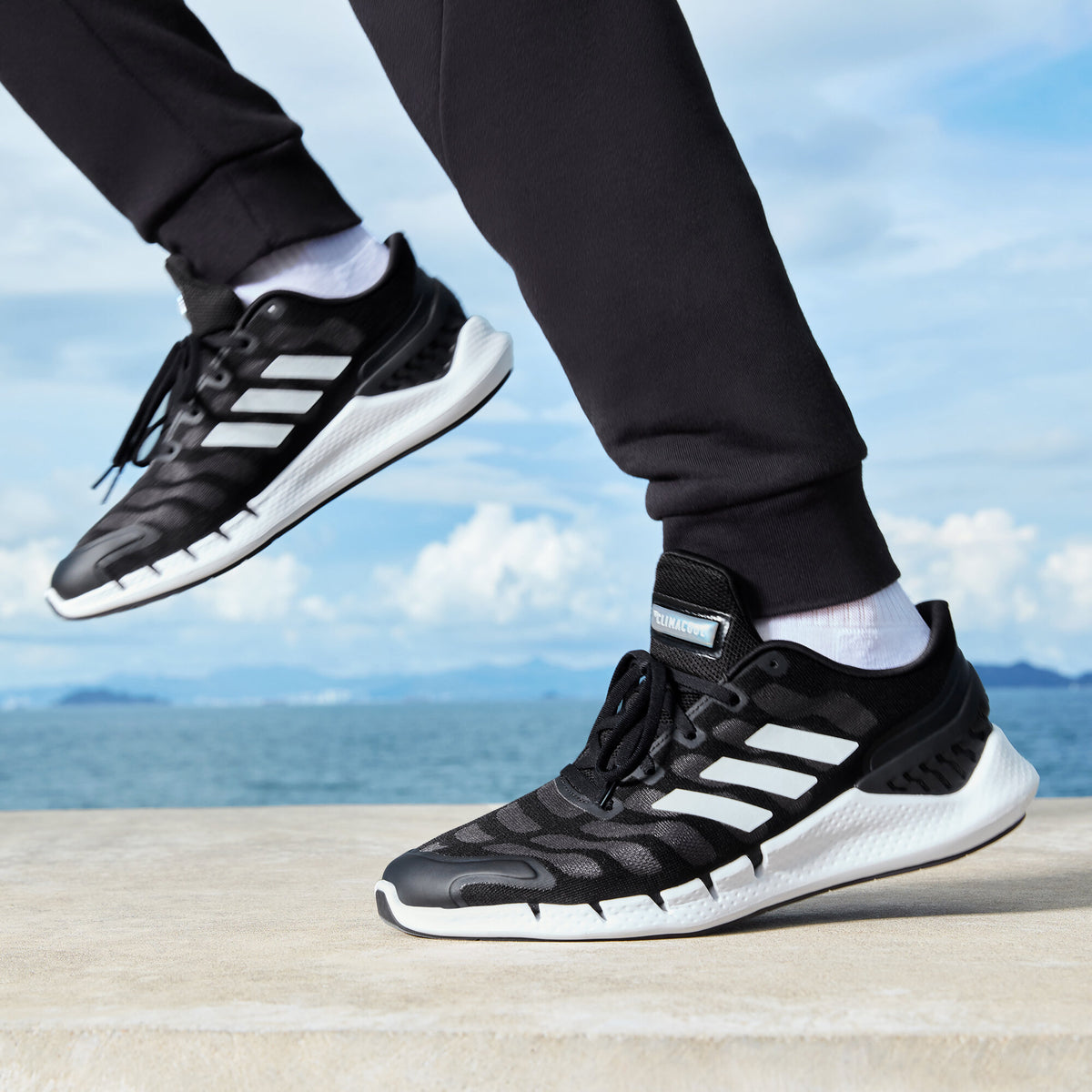Adidas Climacool Ventania Sneakers - Black / White - view 1