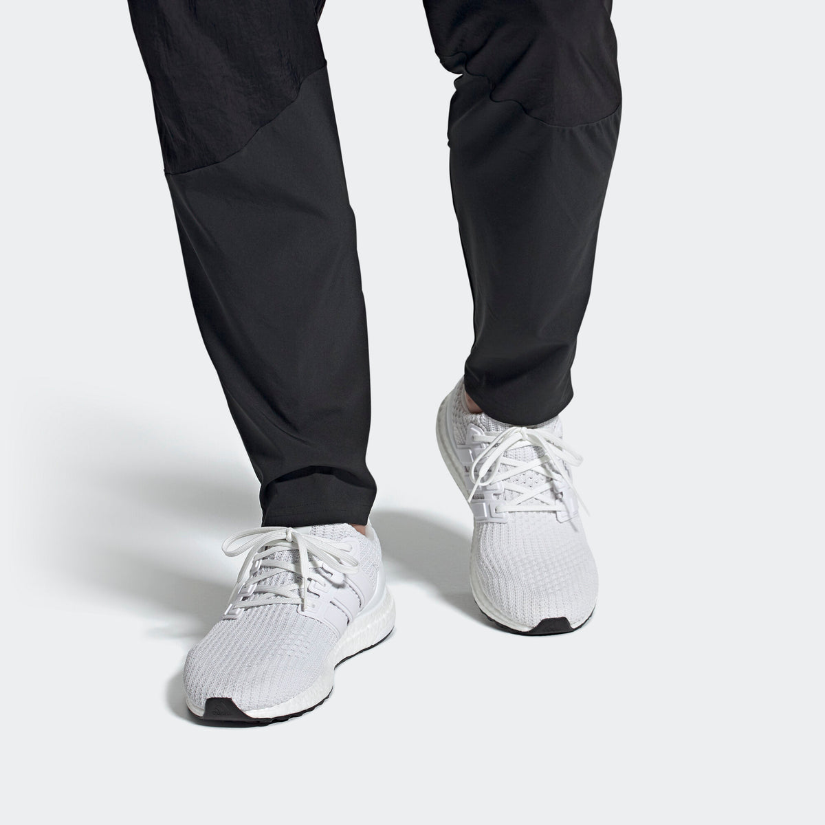 Adidas Ultraboost 4.0 DNA Sneakers - White - view 2