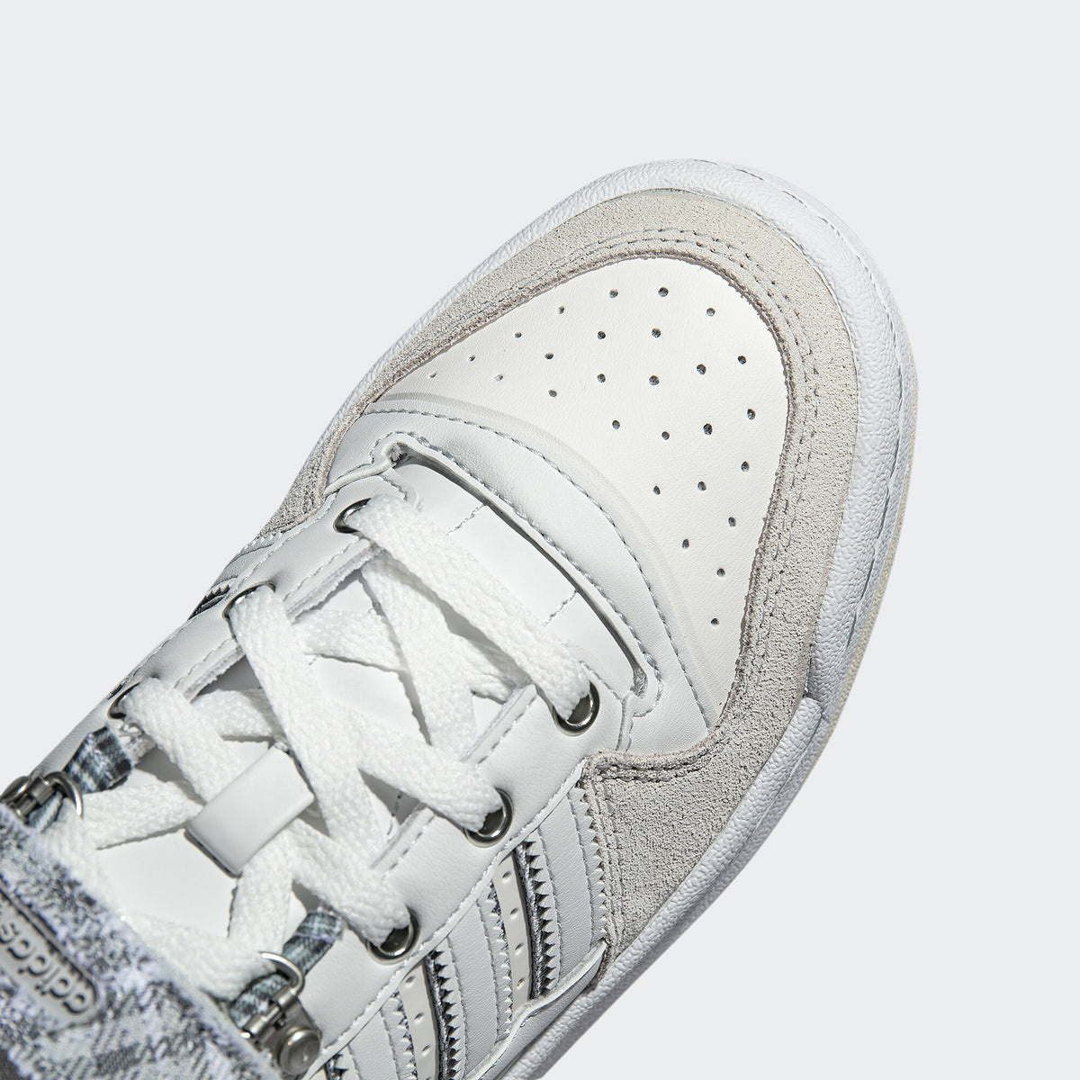 Adidas Forum LOW Sneakers - White / Nude / Grey - view 8