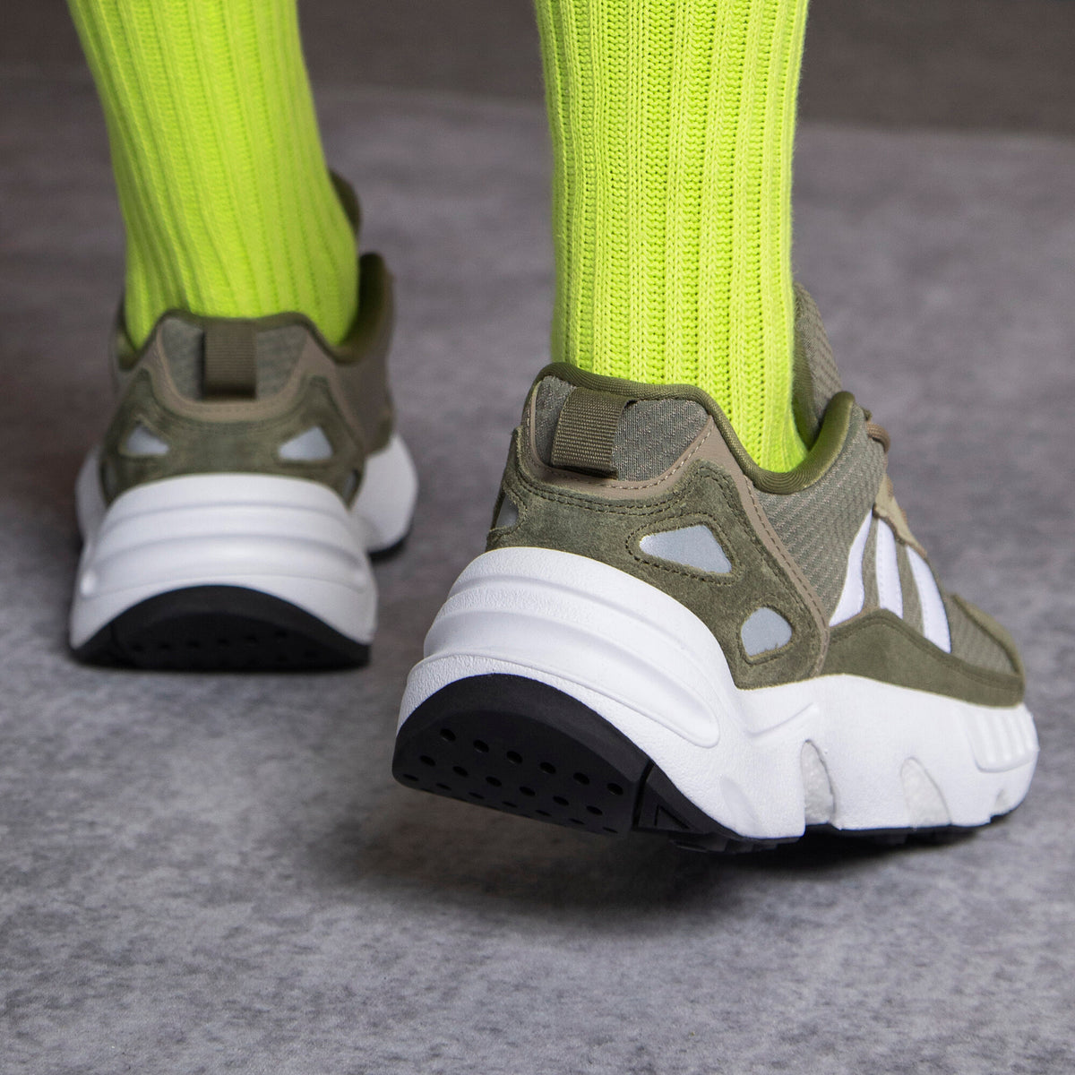 Adidas ZX 22 BOOST Sneakers - Grey / Green / White - view 3