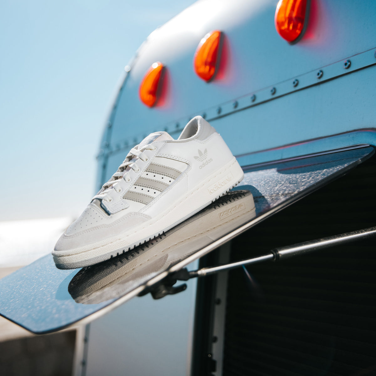 Adidas Centennial 85 LOW Sneakers - Off White / Grey - view 1