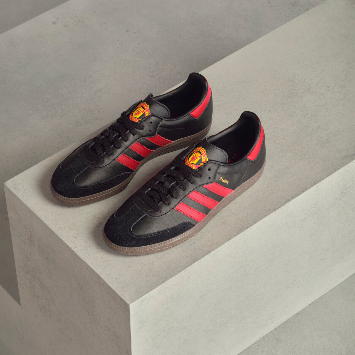 Adidas Samba TEAM Sneakers - Black / Red - view 1