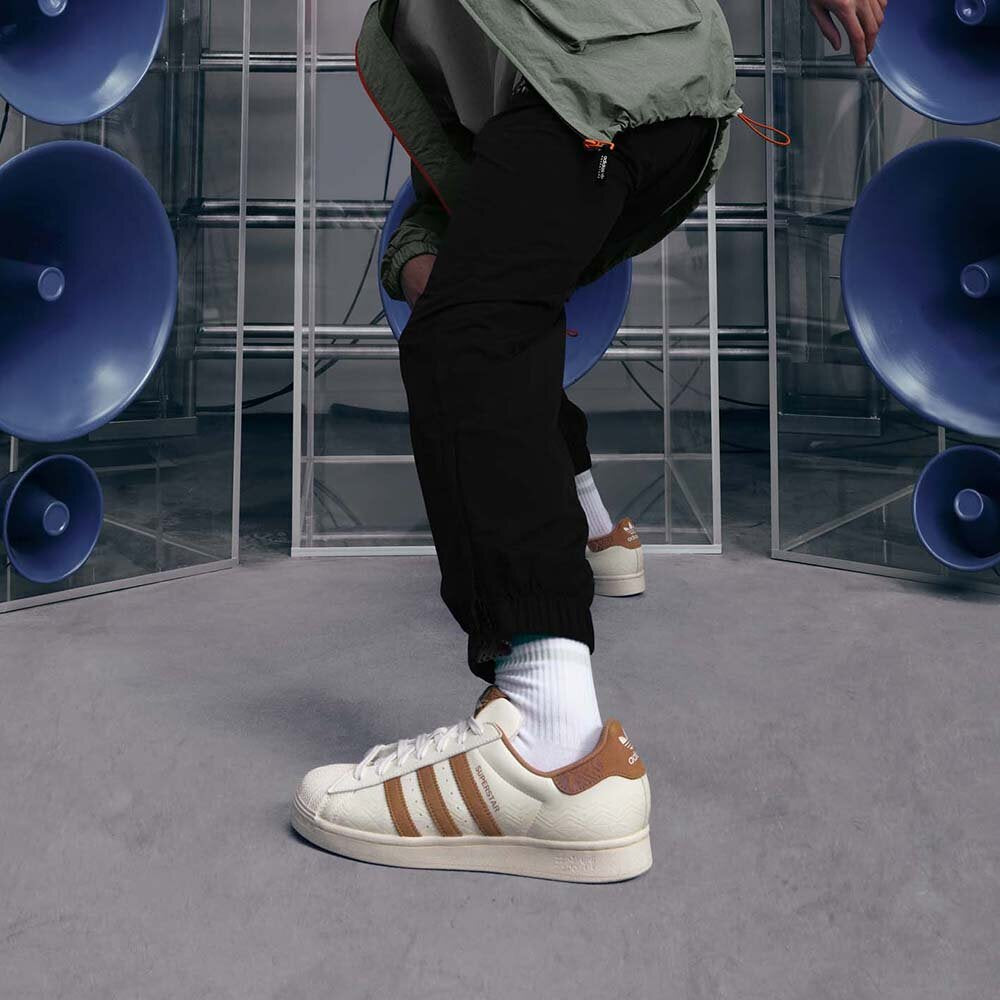 Adidas Superstar Sneakers - Off White / Brown - view 2