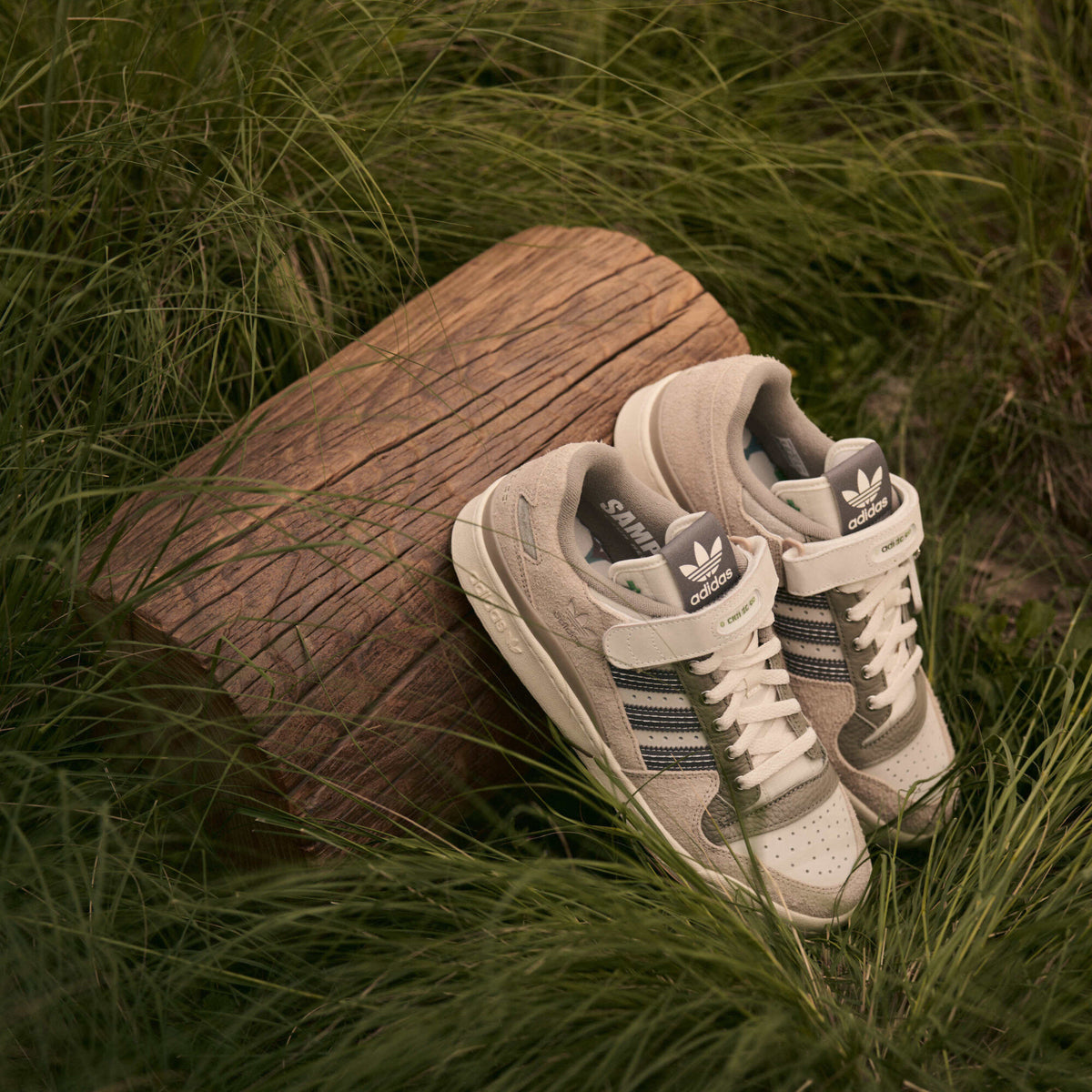 Adidas FOSS Forum 84 LOW Trainer Sneakers - Grey / Olive Brown - view 2