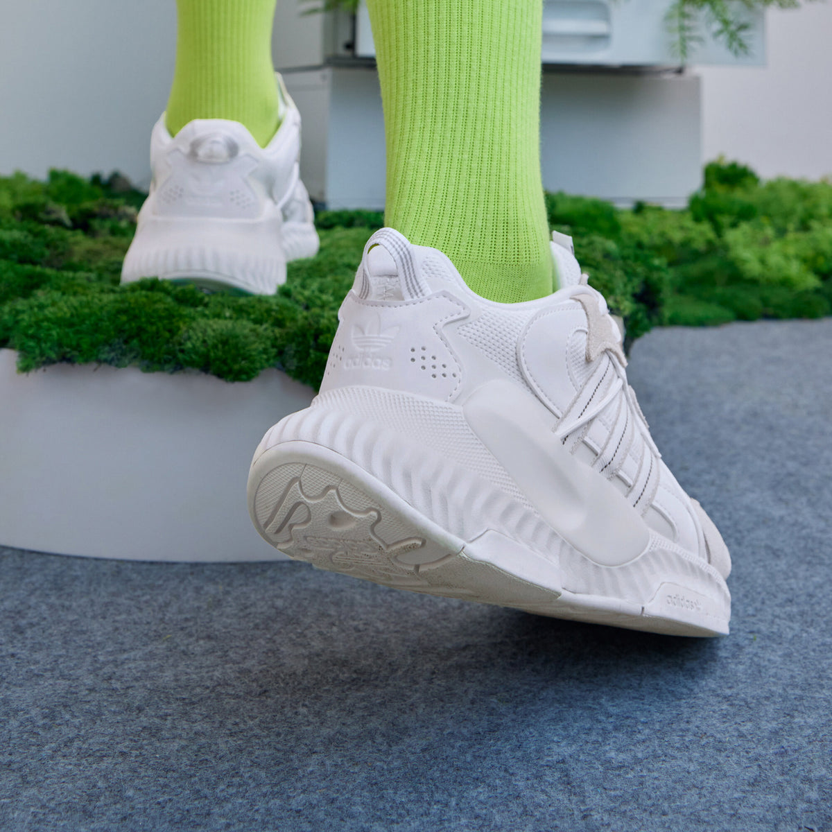 Adidas HI-TAIL Sneakers - White / Dark Beige - view 2