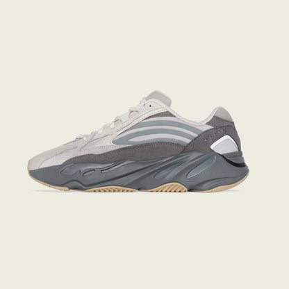 Adidas Yeezy BOOST 700 V2 Tephra Sneakers - Grey - view 2