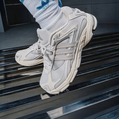 Adidas Response CL Sneakers - White / Beige / Light Grey - view 4