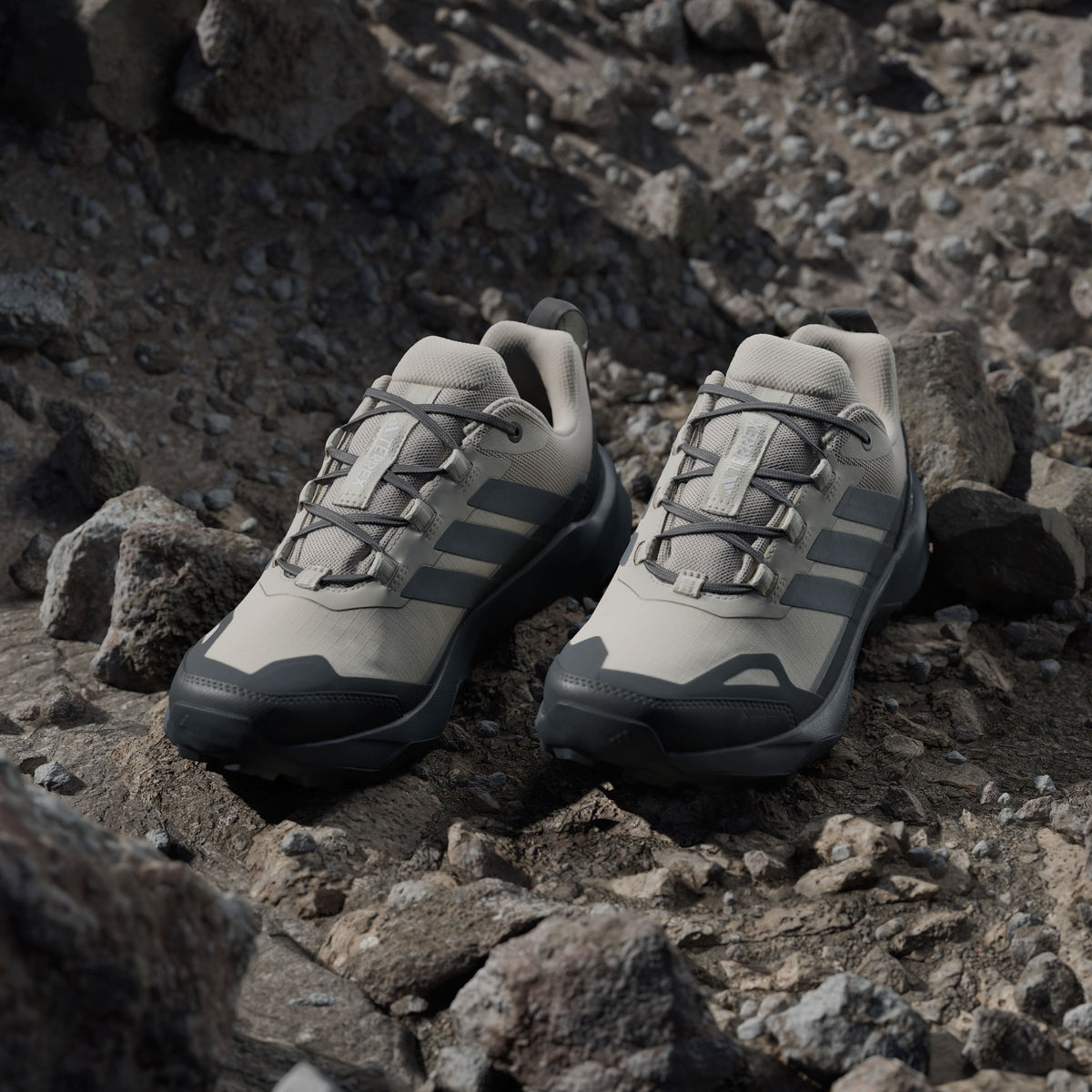 Adidas Terrex Skychaser AX5 GTX W Sneakers - Wonder White / Chalk White / Wonder Alumina - view 3