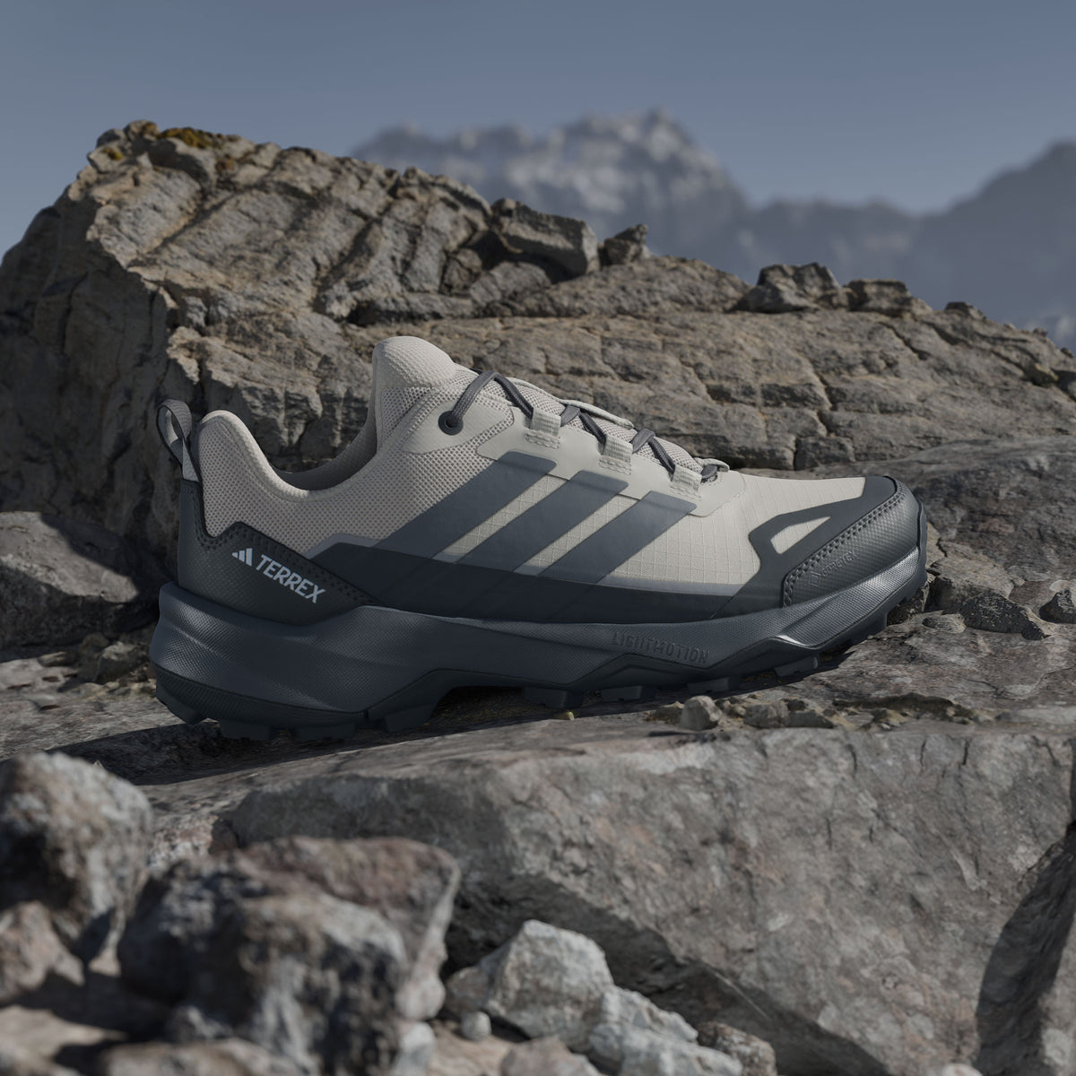Adidas Terrex Skychaser AX5 GTX W Sneakers - Wonder White / Chalk White / Wonder Alumina - view 1