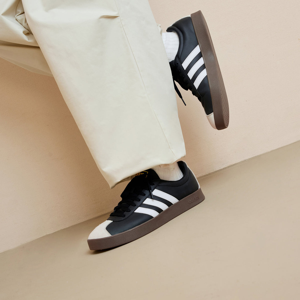Adidas VL Court Classic Sneakers - White / Black / Grey - view 4