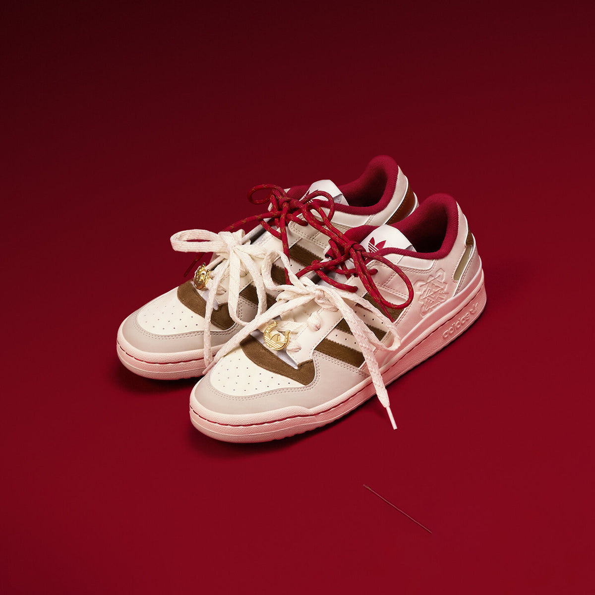 Adidas Forum LOW CL Sneakers - Chalk White / Wonder Alumina - view 2
