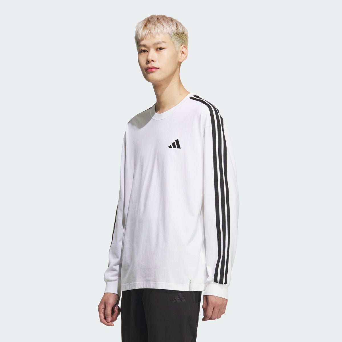 Adidas Ultraboost 22 Cold.rdy 2.0 Sneakers - Black / White - view 2