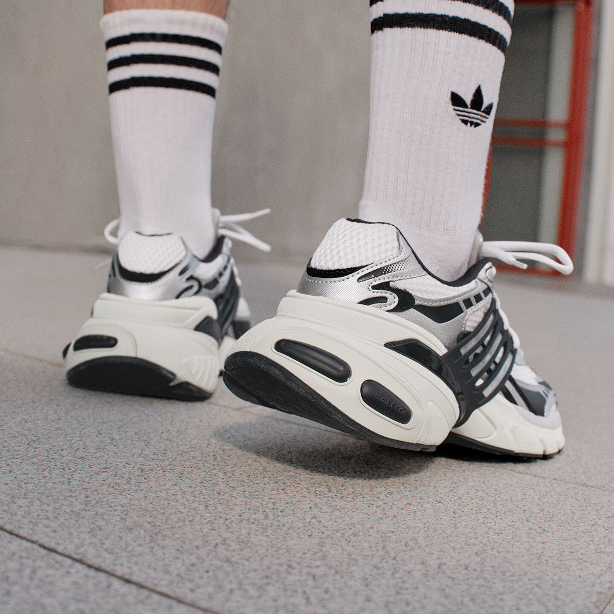 Adidas Adistar XLG Sneakers - Light Beige / Grey / Black - view 5