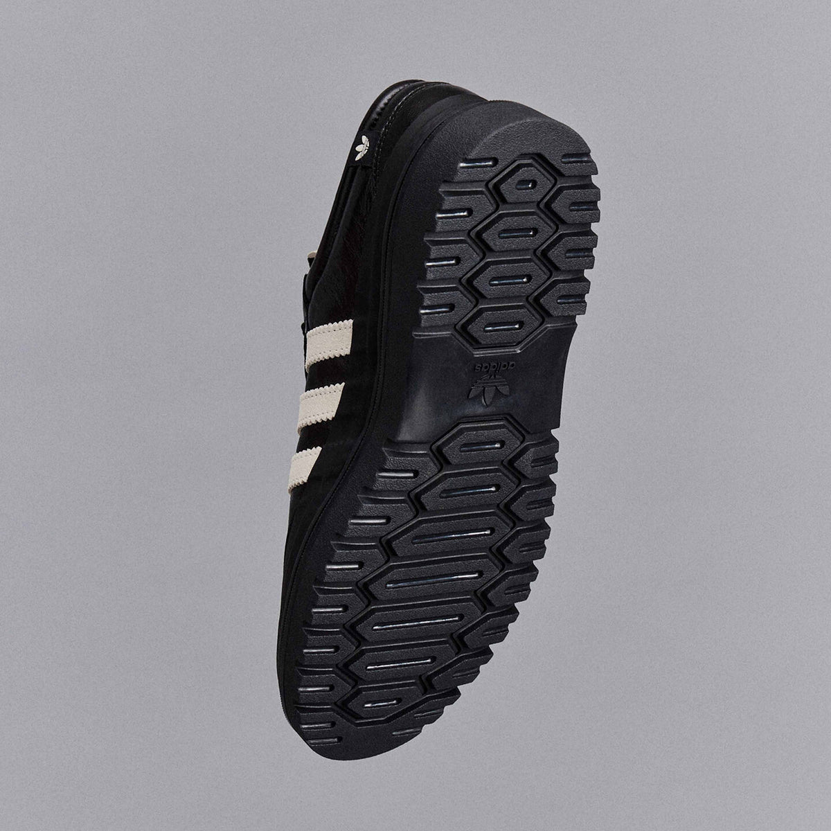 Adidas Samba LX Freizeit SFTM Sneakers - Black / Chalk White - view 3