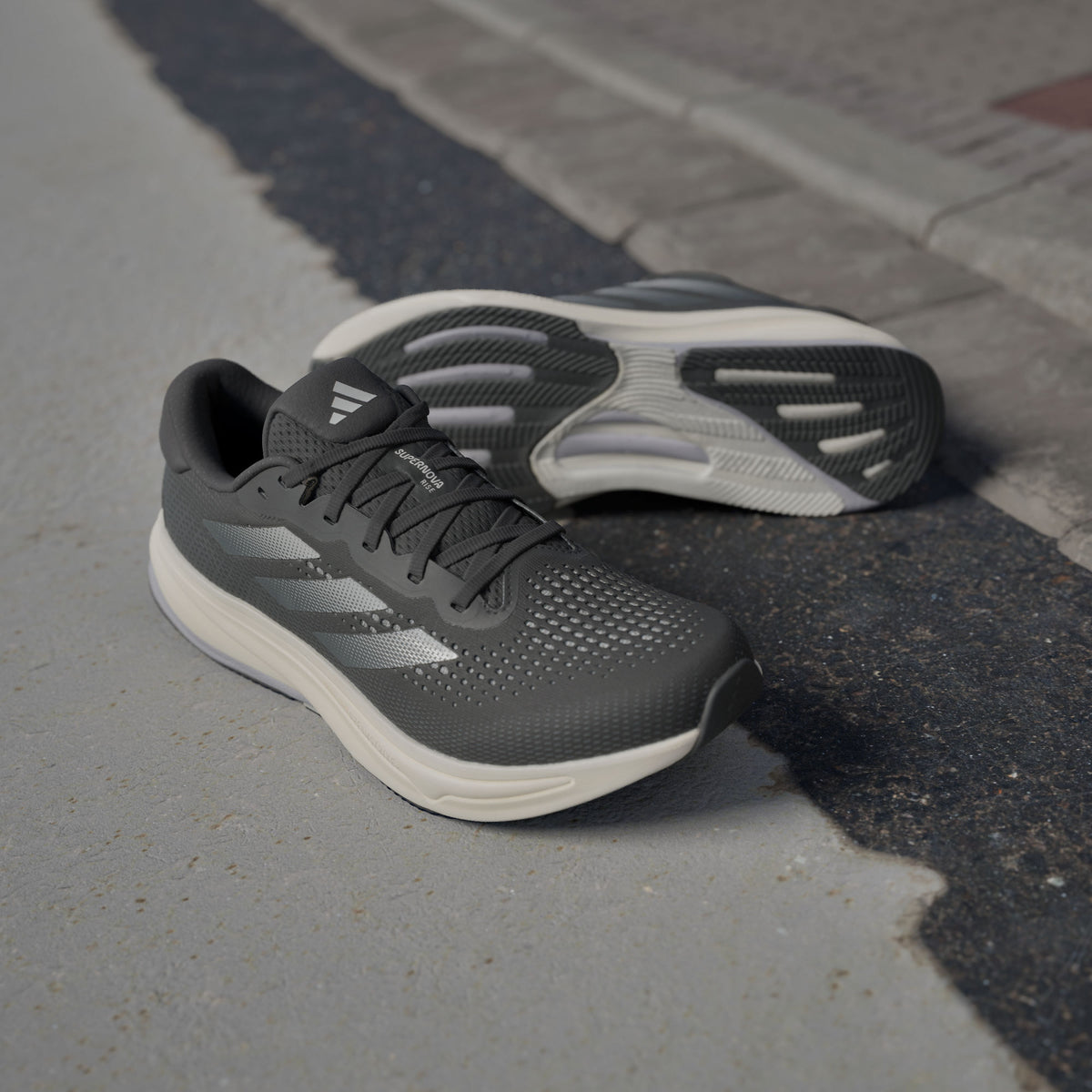Adidas Supernova RISE Sneakers - Black - view 6