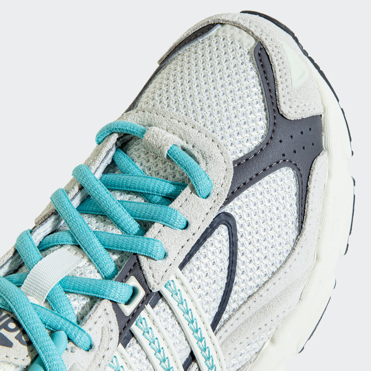 Adidas Response CL Sneakers - Ivory / Simple Mint Green - view 7