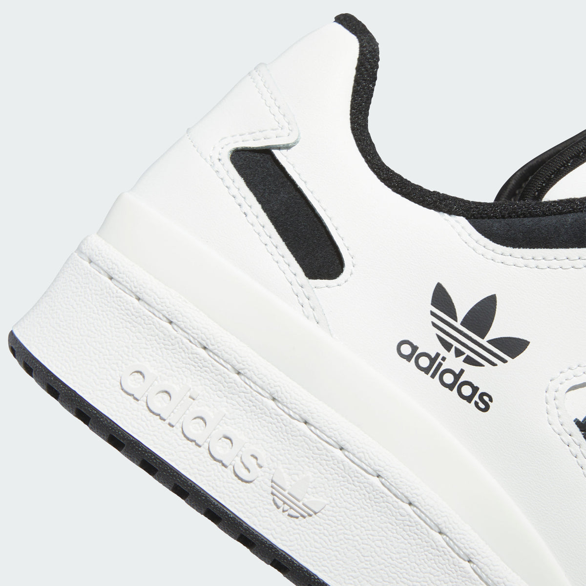 Adidas Forum LOW CL Sneakers - Crystal White / Core Black - view 5