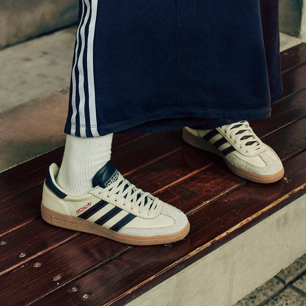 Adidas Handball Spezial Sneakers - Chalk White / Core Black / Resin Yellow - view 1