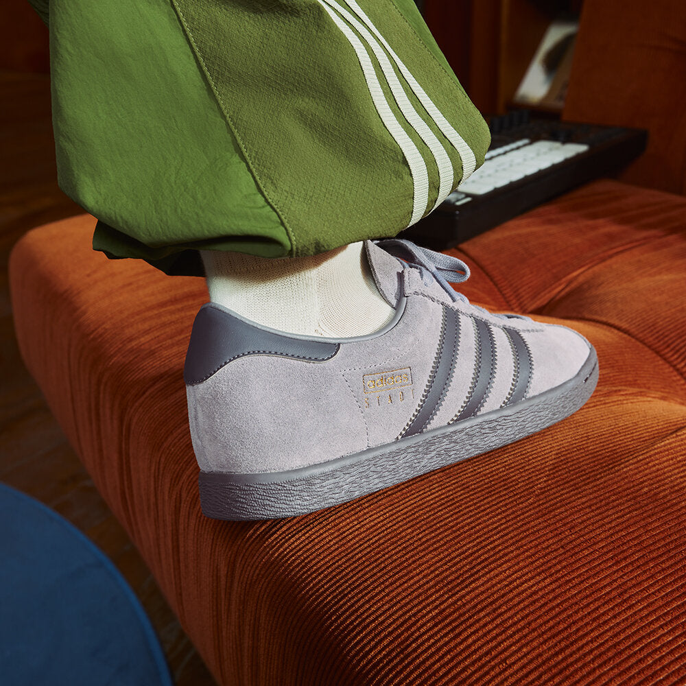 Adidas Stadt Sneakers - Victory Red / Chalk White / Resin Yellow - view 3