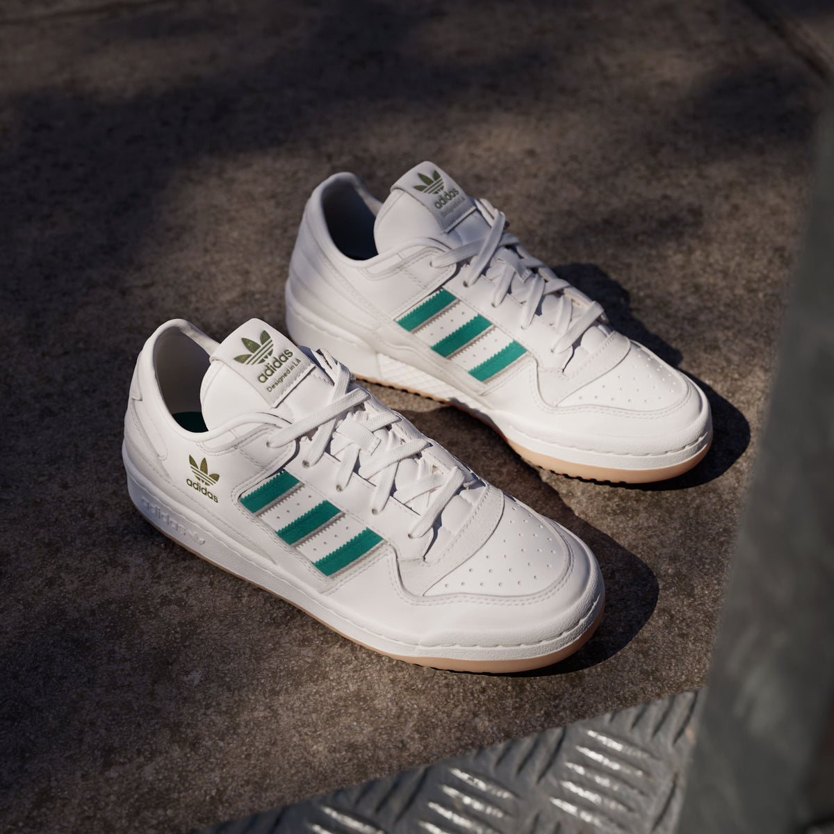 Adidas Forum LOW CL Sneakers - White / Bright Green / Pink - view 3