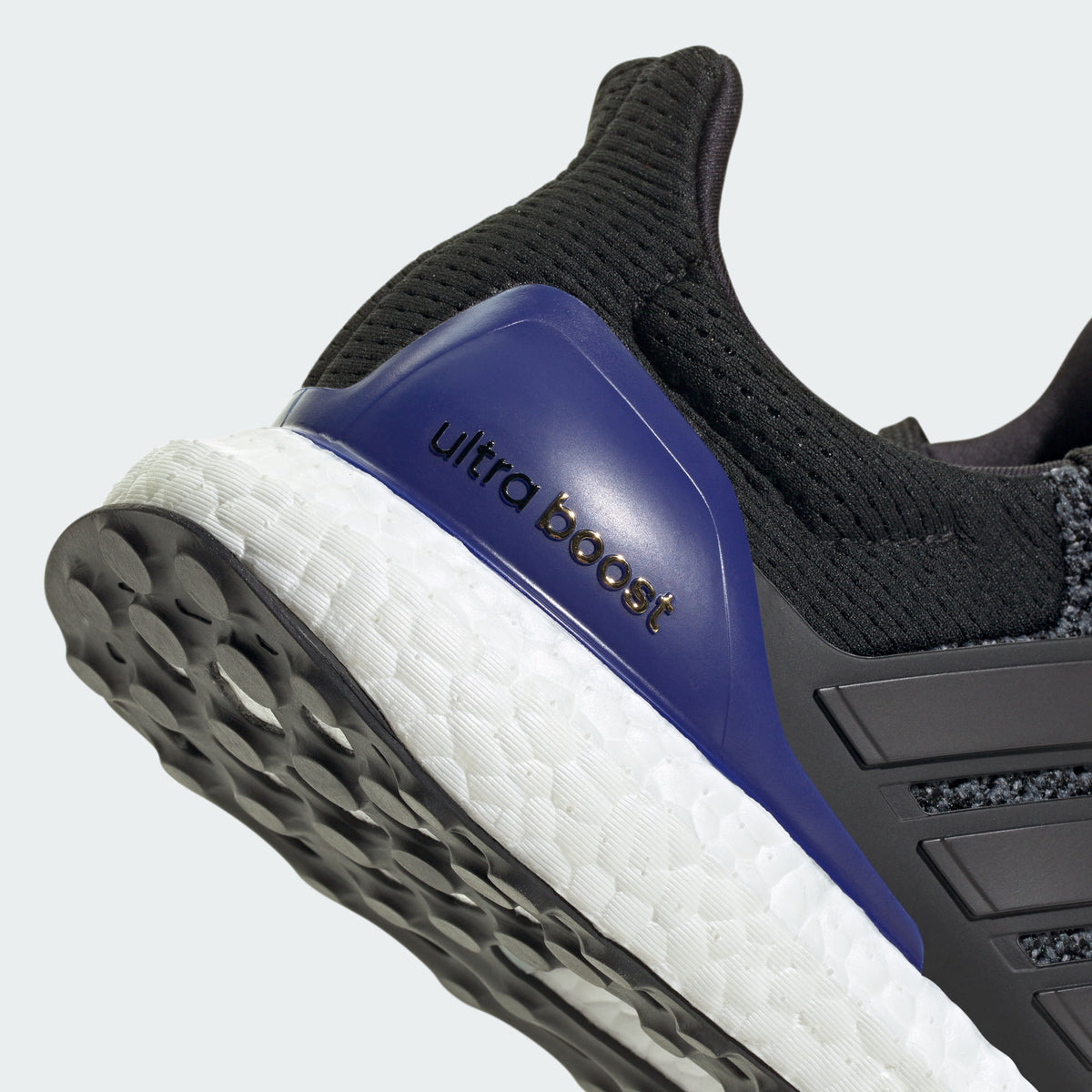 Adidas Ultra BOOST OG Sneakers - Black / Gold - view 8