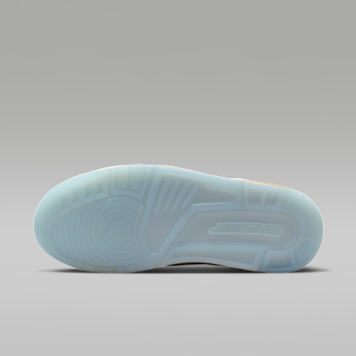 Air Jordan 3 Retro "Sail and Pale Ivory" - View 6