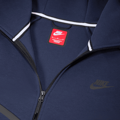 Nike Tech