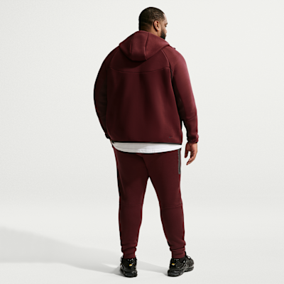 Nike Tech