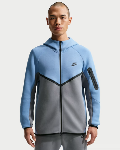 Nike Tech