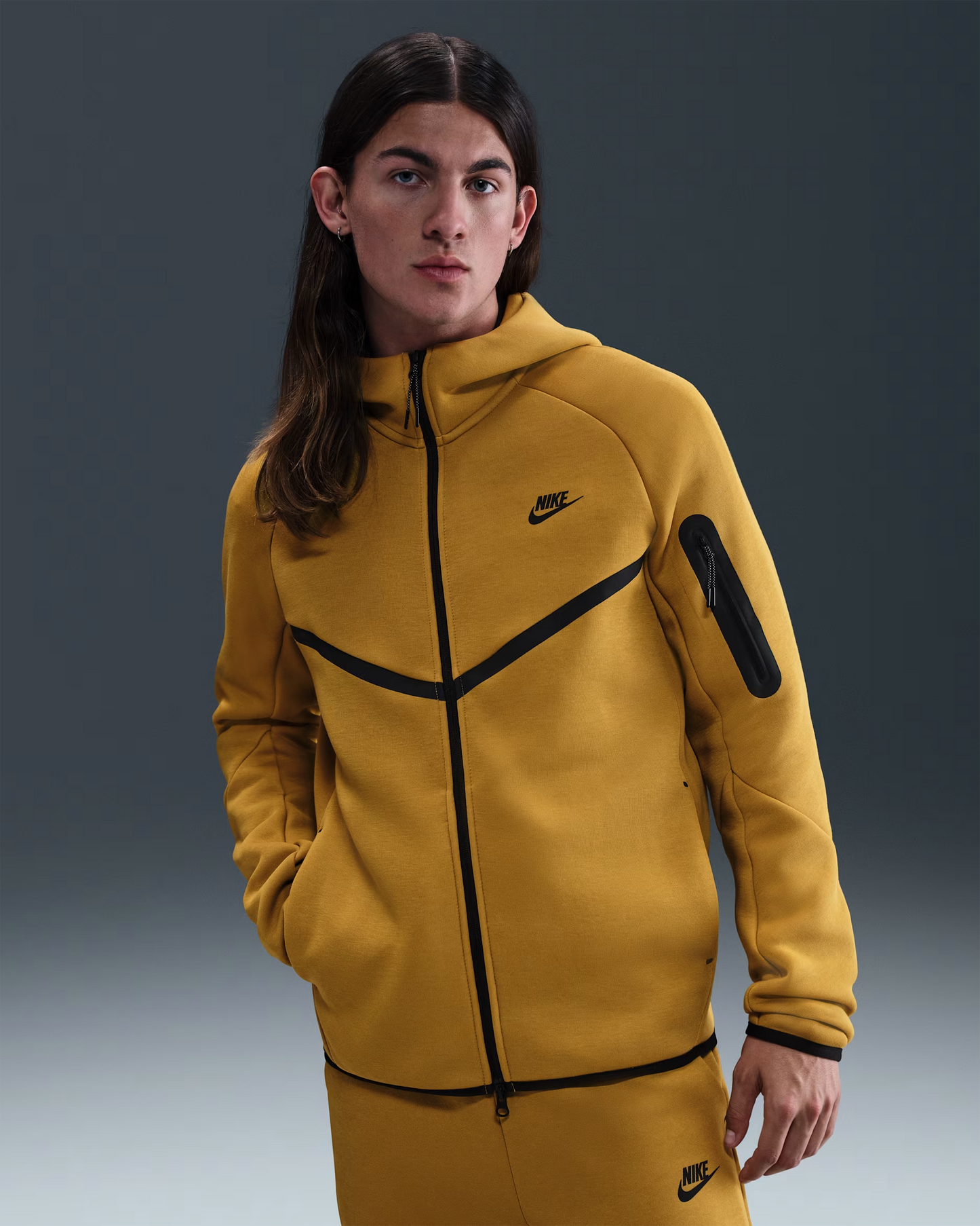 Nike Tech