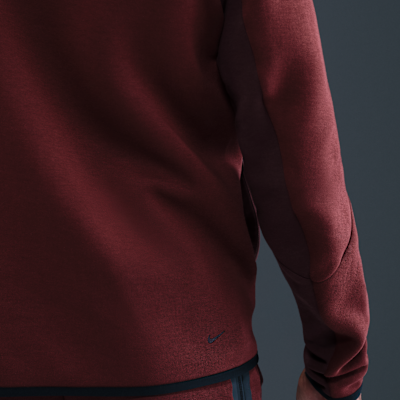 Nike Tech