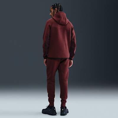 Nike Tech