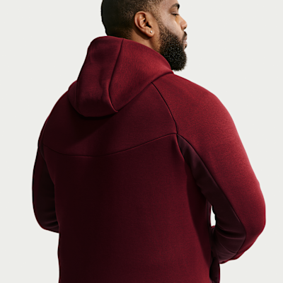 Nike Tech