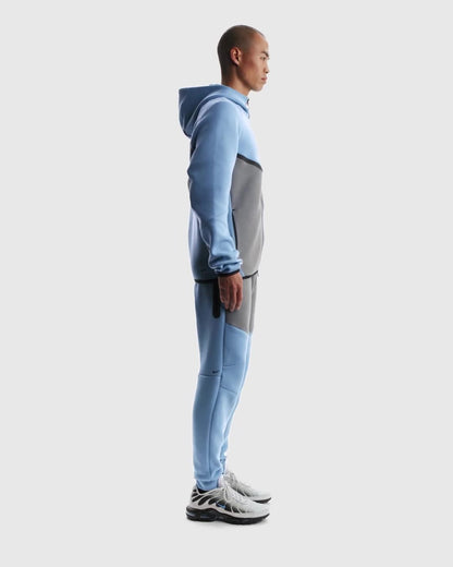 Nike Tech
