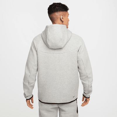 Nike Tech