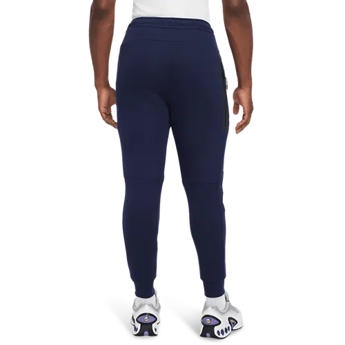 Nike Tech