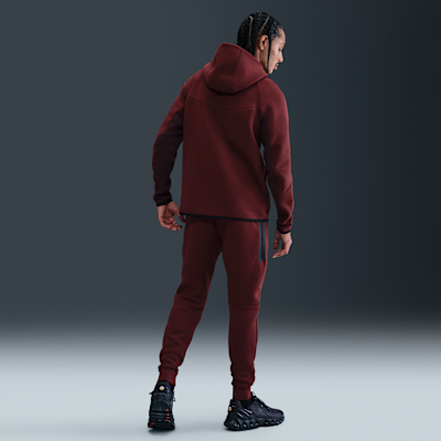 Nike Tech