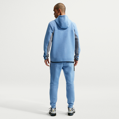 Nike Tech