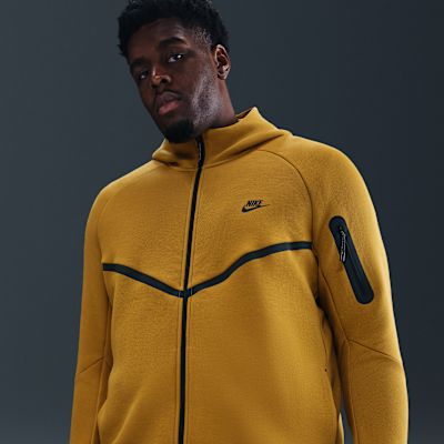 Nike Tech
