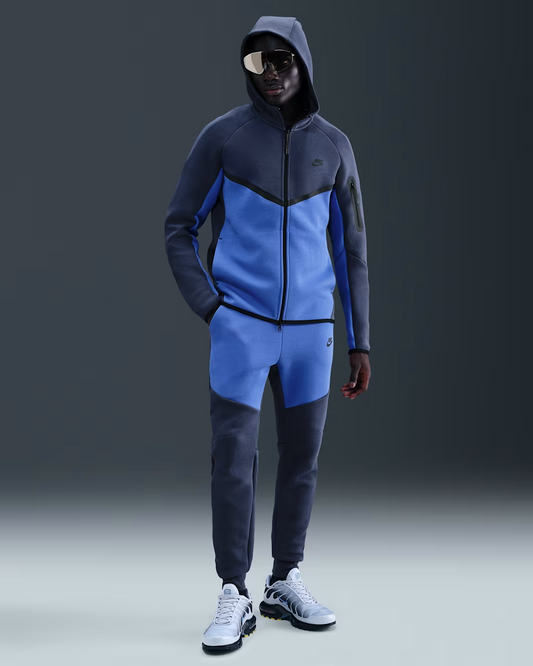 Nike Tech