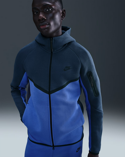 Nike Tech