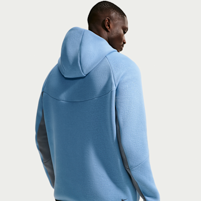 Nike Tech