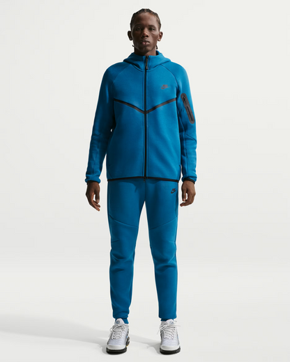 Nike Tech