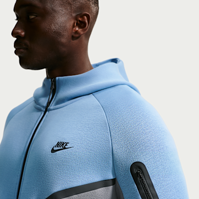 Nike Tech