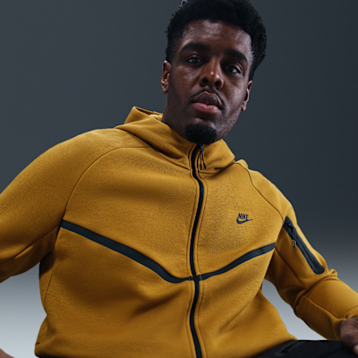 Nike Tech